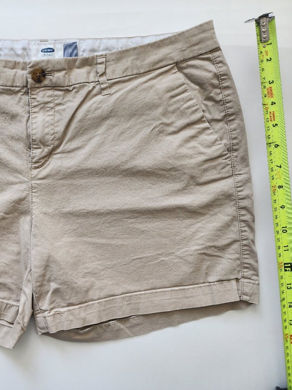 Old Navy Chino Shorts – Size 12